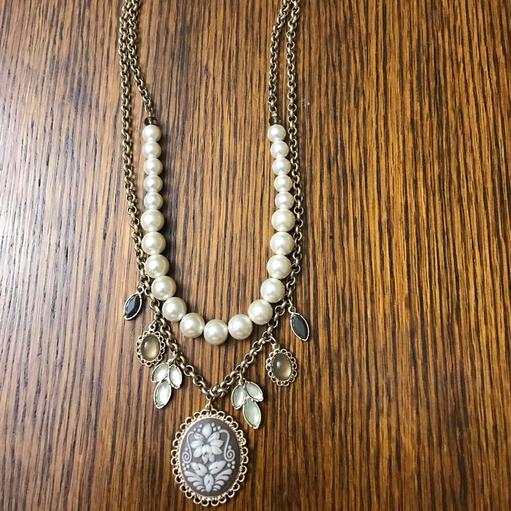 Lia Sophia necklace